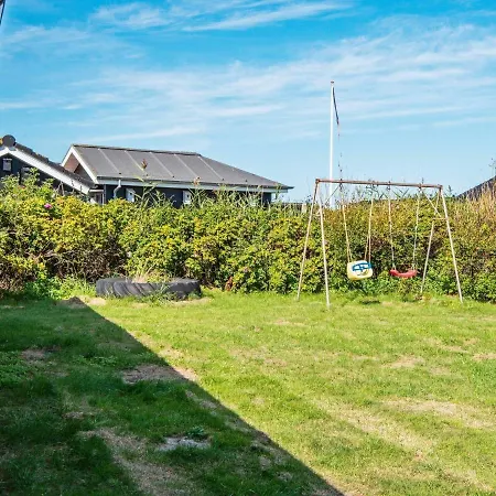 8 Person In Ringk Bing 度假居 Søndervig